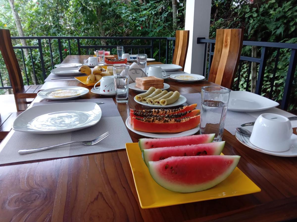 Bed and Breakfast Misty Heaven Елла Екстер'єр фото